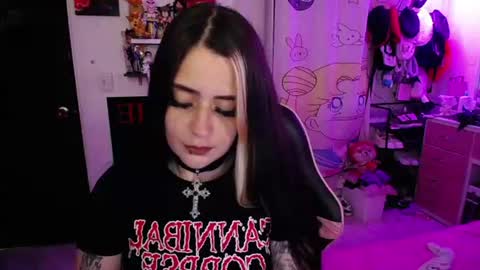 Snapshot of stephani_rousso chatting on 06-25-26, 11:31 joha cosmo online show from 06-25-26, 11:31