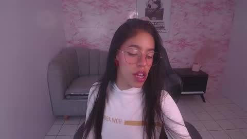 Stephania online show from 12-28-24, 04:19