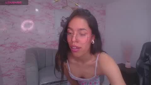 Stephania online show from 01-08-25, 06:20