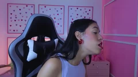 Stephania online show from 09-24-25, 11:35