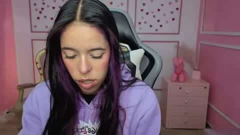 Stephania online show from 01-10-26, 12:29