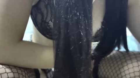 Evanoir  online show from 11-04-25, 04:00