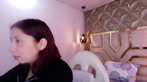 Snapshot of stephaniesun_ chatting on 05-18-26, 12:55 Stephaniesun online show from 05-18-26, 12:55