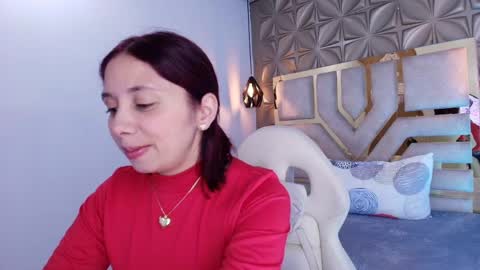 Snapshot of stephaniesun_ chatting on 05-19-26, 12:44 Stephaniesun online show from 05-19-26, 12:44