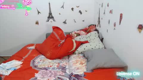 Stephanie   online show from 11-27-25, 11:34