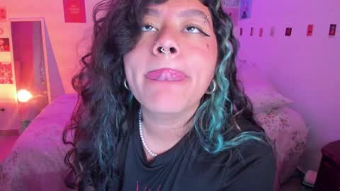 Stephanie  online show from 01-09-25, 01:50