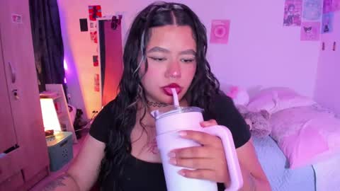 Stephanie  online show from 01-31-25, 02:26