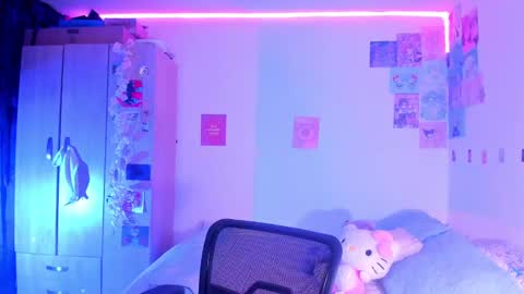 Stephanie  online show from 02-18-25, 11:52