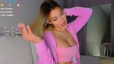 Stephany online show from 01-25-25, 01:54