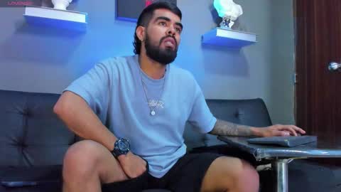    ................     online show from 11-11-25, 05:02