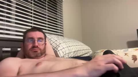 Snapshot of stephenhurst1987 chatting on 12-15-25, 04:17 stephenhurst1987 online show from 12-15-25, 04:17