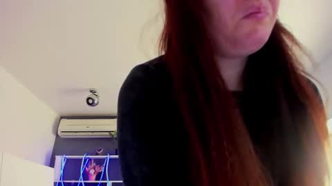 Snapshot of stephierousee chatting on 02-22-26, 06:24 Stephie online show from 02-22-26, 06:24