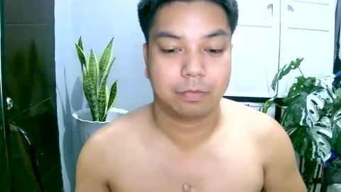 Snapshot of steve_boy21 chatting on 10-17-25, 02:48 Steve online show from 10-17-25, 02:48