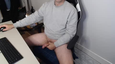 steve_oo8 online show from 11-03-25, 12:17