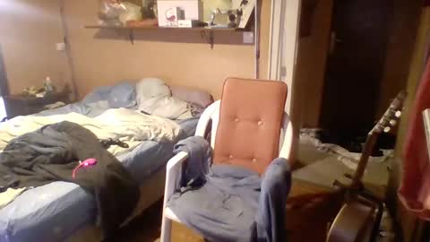 Snapshot of stevefromfrance chatting on 12-18-24, 09:36 stevefromfrance online show from 12-18-24, 09:36