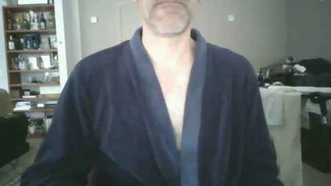 steven123456785857 online show from 09-10-25, 07:52