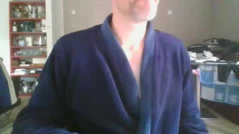 steven123456785857 online show from 10-16-25, 07:53