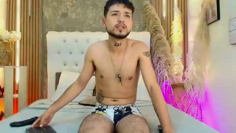 Snapshot of steven_skiing chatting on 07-03-26, 03:13 STEVEN online show from 07-03-26, 03:13