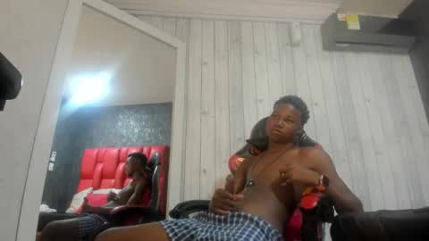 Snapshot of steven_swiney chatting on 03-05-26, 05:03 S T E V E N online show from 03-05-26, 05:03