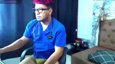 Snapshot of steven_thomson chatting on 10-28-25, 01:53 Steven online show from 10-28-25, 01:53