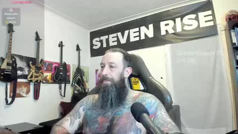 Snapshot of stevenrisenyc chatting on 02-04-26, 01:17 StevenRiseNYC online show from 02-04-26, 01:17