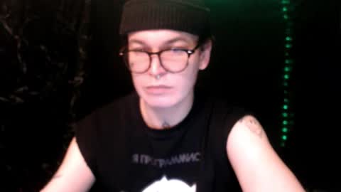 Snapshot of stevenspirs chatting on 11-22-25, 12:09 Steve online show from 11-22-25, 12:09