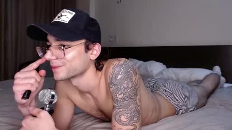 Alex   online show from 02-14-25, 08:37