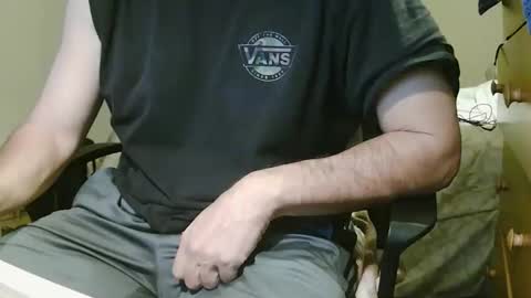 Chillguy online show from 10-29-25, 04:48