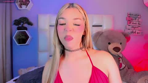 Snapshot of steyseequeen chatting on 11-02-25, 10:34 Steisee Reyes online show from 11-02-25, 10:34