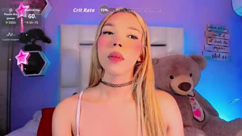 Snapshot of steyseequeen chatting on 11-09-25, 10:30 Steisee Reyes online show from 11-09-25, 10:30