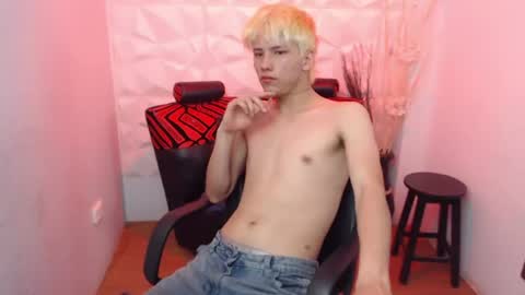Stich online show from 06-27-26, 12:22