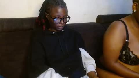 Snapshot of sticklavah chatting on 12-20-25, 06:04 sticklavah online show from 12-20-25, 06:04