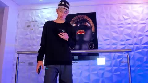 Snapshot of stiiveen_24cm chatting on 10-01-25, 06:30 Stiven brendan online show from 10-01-25, 06:30