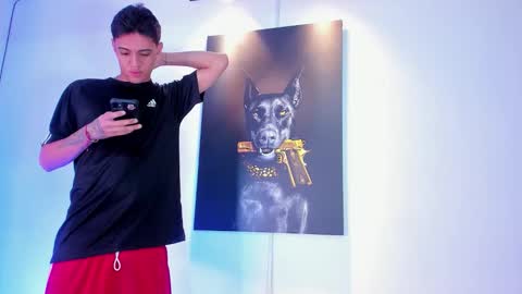 Snapshot of stiiveen_24cm chatting on 11-19-25, 12:10 Stiven brendan online show from 11-19-25, 12:10