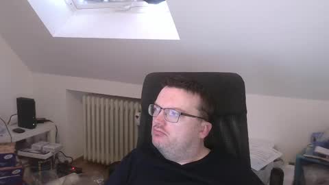 Oliver online show from 03-31-26, 06:36