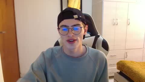 Snapshot of stiv_grant chatting on 01-18-25, 06:43 stiv_grant online show from 01-18-25, 06:43