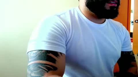 stiven253958 online show from 05-08-26, 04:56