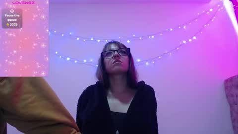 stiven online show from 12-15-25, 07:29