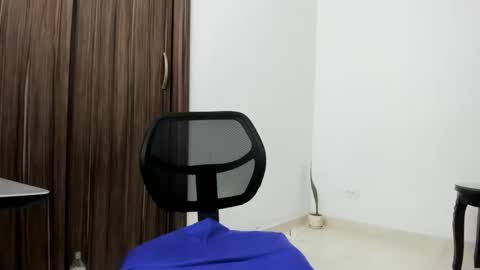 Snapshot of stiven_trainer chatting on 05-01-26, 03:44 stiven_trainer online show from 05-01-26, 03:44