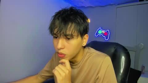 Stiwen online show from 09-28-25, 01:38