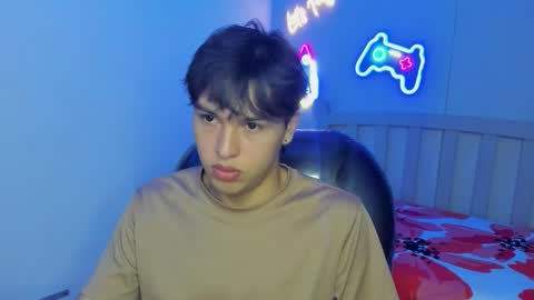 Stiwen online show from 10-06-25, 01:08