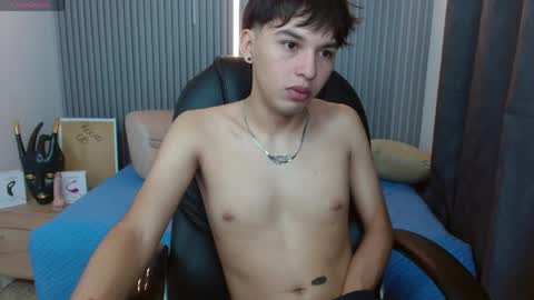 Stiwen online show from 05-23-26, 02:21
