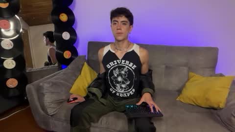 Stolas online show from 02-12-26, 12:27