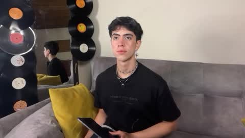 Stolas online show from 02-15-26, 10:50