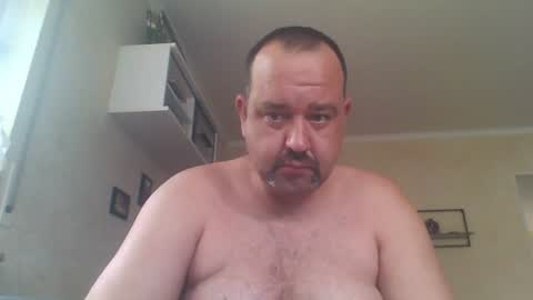 Snapshot of stoned1983 chatting on 06-30-26, 06:47 stoned1983 online show from 06-30-26, 06:47