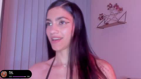 Snapshot of stonned_candy chatting on 03-09-25, 12:10 Liz online show from 03-09-25, 12:10