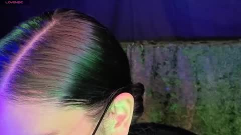 Snapshot of stonned_candy chatting on 10-31-25, 11:28 Liz online show from 10-31-25, 11:28