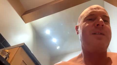 Stoodley22 online show from 12-17-25, 05:46