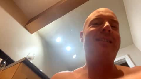 Stoodley22 online show from 01-15-26, 05:45