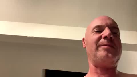 Stoodley22 online show from 04-07-26, 07:14